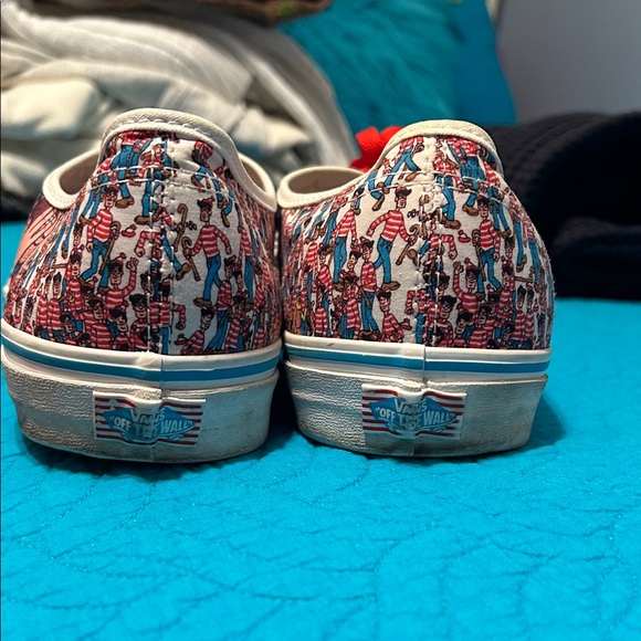 Men’s Vans  size 13 . Where's Waldo Patterned Sneakers, in very good condition - Picture 6 of 8